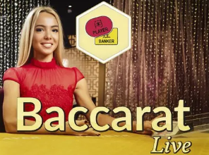 向余望：大腿后侧肌肉有点拉伤 朝鲜配合很默契